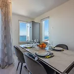 Lichtdurchflutetes Mit Meerblick, Privatem Balkon, Wifi, Privatparkplatz