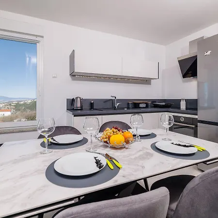 דירה Lichtdurchflutetes Mit Meerblick, Privatem Balkon, Wifi, Privatparkplatz