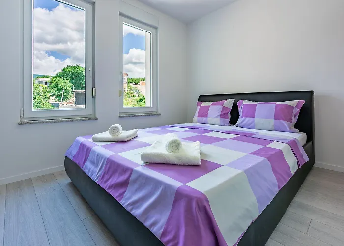 Lichtdurchflutetes Mit Meerblick, Privatem Balkon, Wifi, Privatparkplatz דירה *