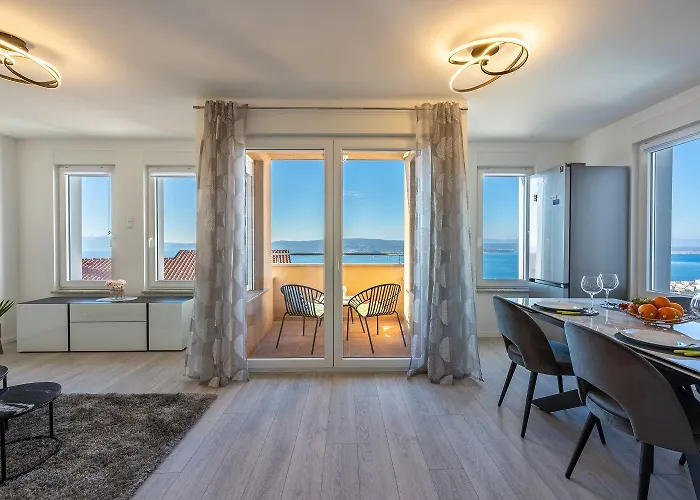 Lichtdurchflutetes Mit Meerblick, Privatem Balkon, Wifi, Privatparkplatz * קריקווניצה