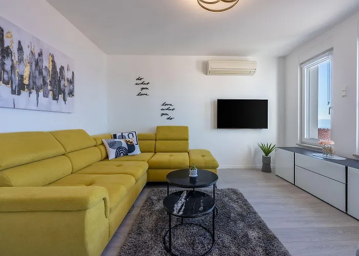 דירה Lichtdurchflutetes Mit Meerblick, Privatem Balkon, Wifi, Privatparkplatz