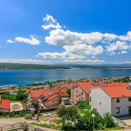 Lichtdurchflutetes Mit Meerblick, Privatem Balkon, Wifi, Privatparkplatz Appartamento Crikvenica